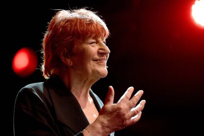 La chanteuse, auteure-compositrice-interprète, Anne Sylvestre le 15 Avril 2018, sur la scène du Cabaret Botanique dans le cadre du festival Mythos à Rennes La chanteuse, auteure-compositrice-interprète, Anne Sylvestre le 15 Avril 2018, sur la scène du Cabaret Botanique dans le cadre du festival Mythos à Rennes