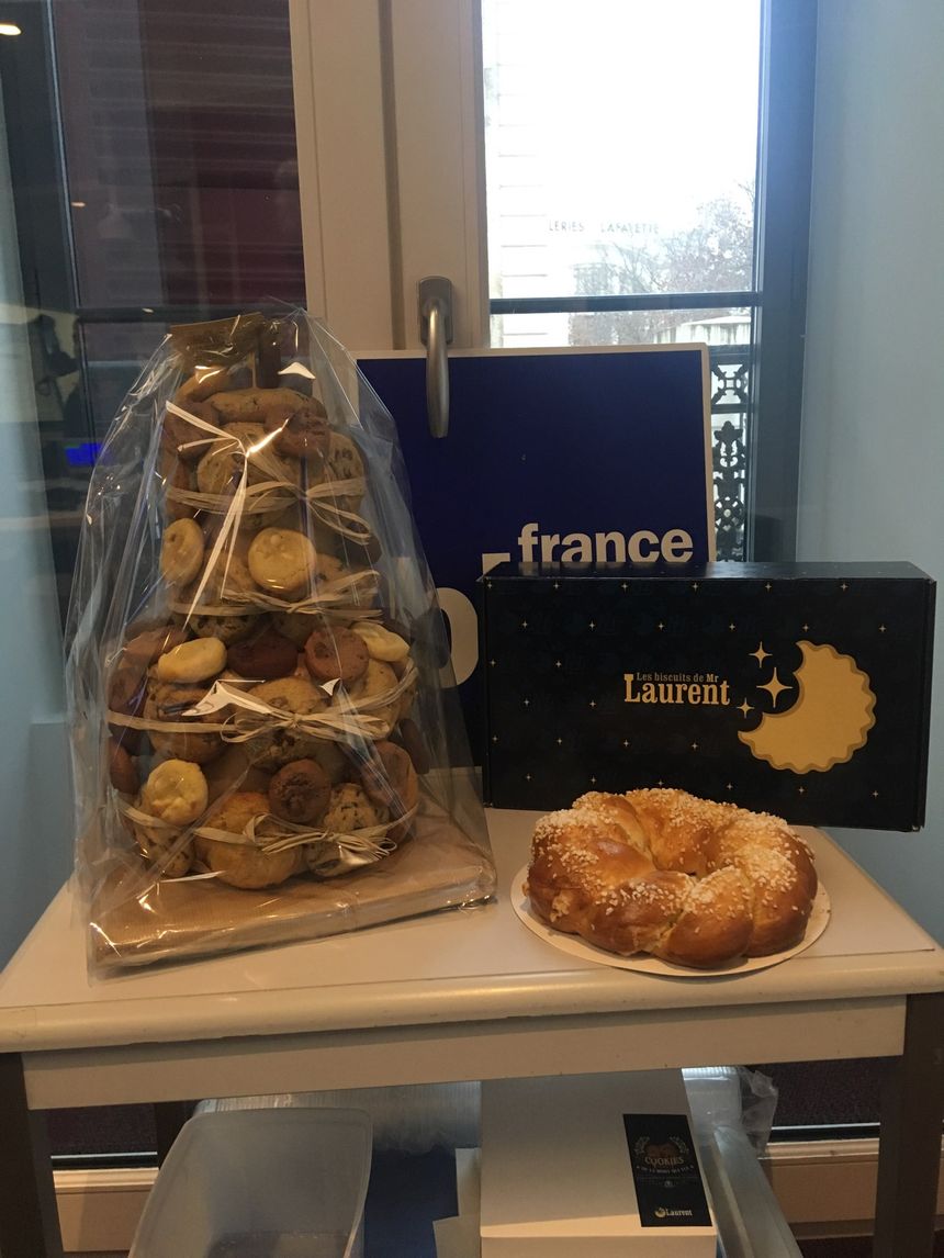 Une montagne de cookies et puis une couronne de chez Mr Laurent