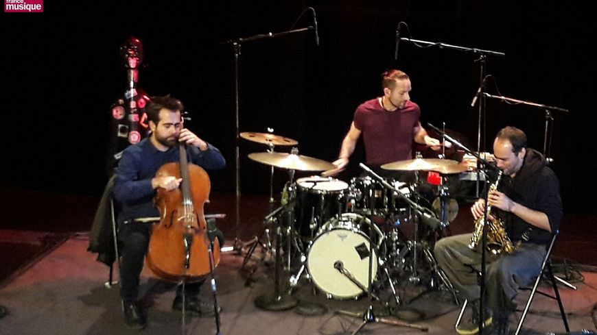 Trio Anil Eraslan, Eric Groleau et Matthieu Metzger pour A l'improviste à l'Alliance Française, déc 2018