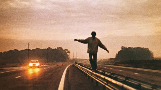 Le Plein de super, d'Alain Cavalier (1976) - Hugo Films (2004)