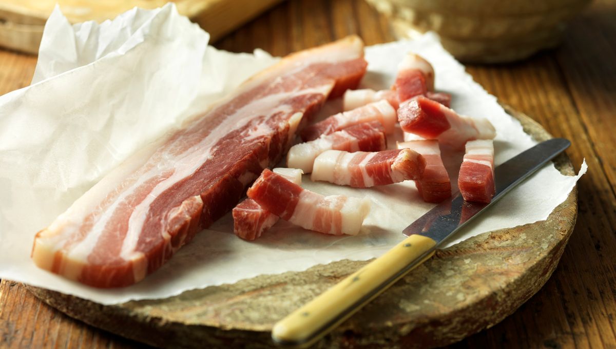 Lard, porc fumé, lardons en cuisine