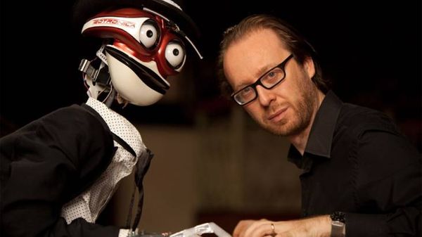 Une main de robot pour jouer du piano...