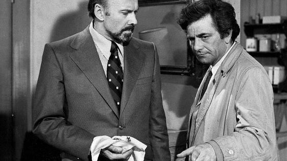 Peter Falk et Richard Kiley dans un épisode de Columbo, 1974 - NBC