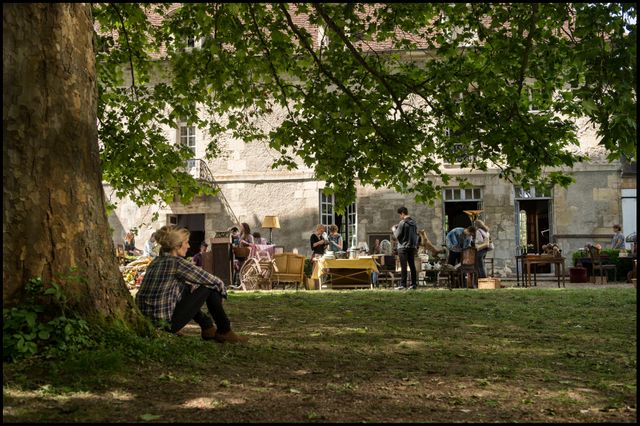 Eric Neuhoff : "C'est vraiment un vide-grenier ! Mais le problème, c'est qu'on ne sait pas si c'est plus "vide" que "grenier"... parce que c'est tellement poussiéreux"