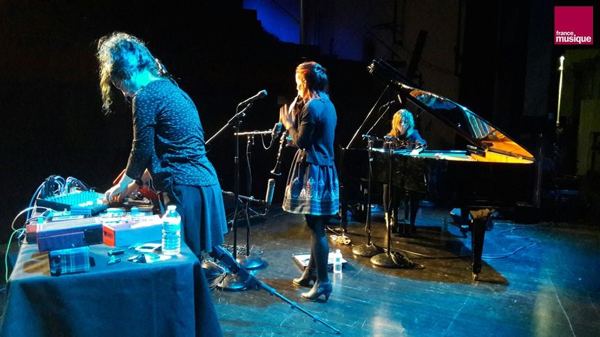 Angelica Castello, Isabelle Duthoit et Sophie Agnel pour "A l'improviste" à l'Alliance française