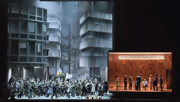Le peuple se réjouit car la guerre est finie (Les Troyens - Opéra Bastille/ 2019)