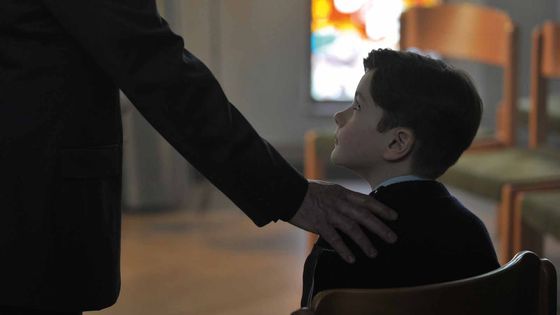 "Grâce à Dieu" (2019), de François Ozon : le combat de victimes d'un prêtre pédophile à Lyon pour "libérer leur parole" sur ce qu’ils ont subi. - Mars Films