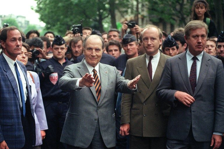Le 14 mai 1990, suite à la profanation de tombes juives, une manifestation avait rassemblé 200 000 personnes, dont le président de la République de l'époque, François Mitterrand.