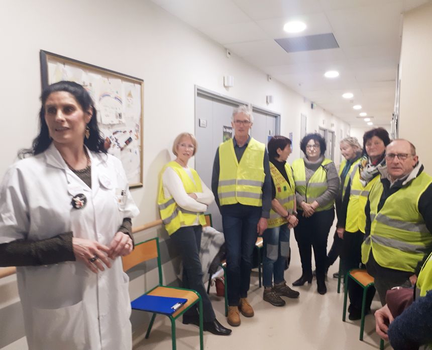 Les gilets jaunes sont venus soutenir régulièrement les défenseurs de la maternité de Bernay