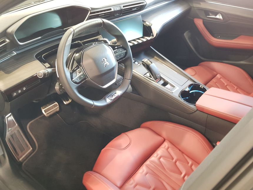 L' intérieur de la dernière Peugeot 508 (Avec option cuir)