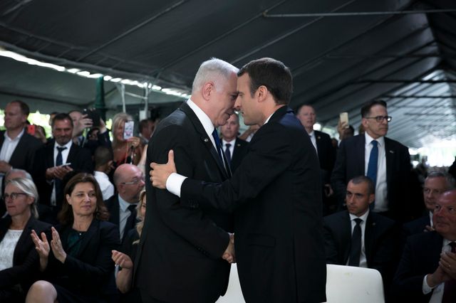 Emmanuel Macron invite Benjamin Netanyahou, le premier ministre israélien à la commémoration de la rafle du Vel' d'hiv', le 16 juillet 2017