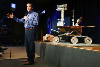 Conférence de presse annonçant la mort du robot Opportunity envoyé sur Mars en 2004 Conférence de presse annonçant la mort du robot Opportunity envoyé sur Mars en 2004