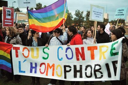 Manifestation à Bordeaux pour dénoncer la résurgence d'actes et violences homophobes. Manifestation à Bordeaux pour dénoncer la résurgence d'actes et violences homophobes.