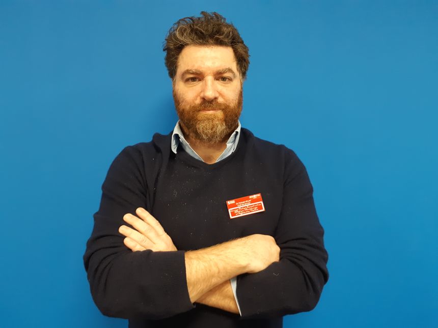 Le Dr Michael Atlan, chef de service à l'hôpital Tenon à Paris, a été entendu par l'ANSM le vendredi 8 février 2019. Il estime que les implants texturés n'ont pas d'équivalent sur le marché.