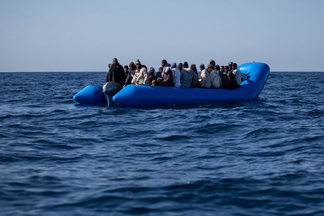 Alpha a traversé une partie de la Méditerranée sur un zodiac qui devait se percer une heure avant que l'Aquarius ne sauve les passagers du bateau pneumatique