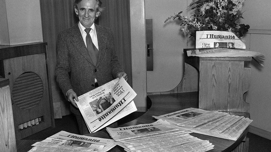 Roland Leroy présentant le nouvelle formule de l'"Humanité", 21 juillet 1997