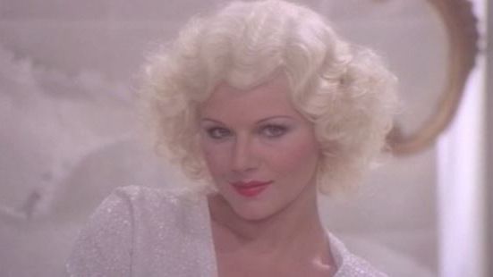 Agostina Belli incarne Marcella Valmarin dans le film La carrière d'une femme de chambre, de Dino Risi (1976) - M6 Vidéo