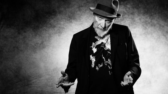 Frank Miller pose au 46ème Festival BD d'Angoulême 2019 ©AFP - JOEL SAGET