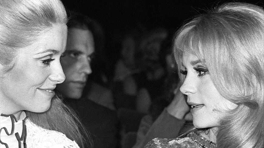 Catherine Deneuve et Françoise Dorléac à la première des "Demoiselles de Rochefort"