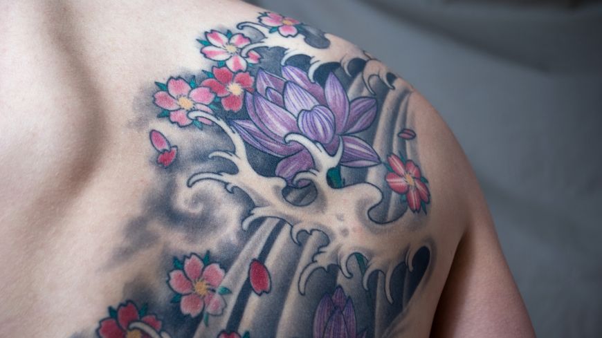 Tatouage de fleur d'une fleur de lotus