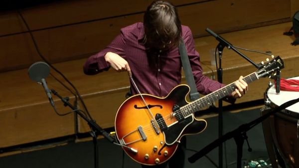 Sylvain Kassap - clarinette, Paul Rogers - contrebasse, Giani Caserotto, guitare