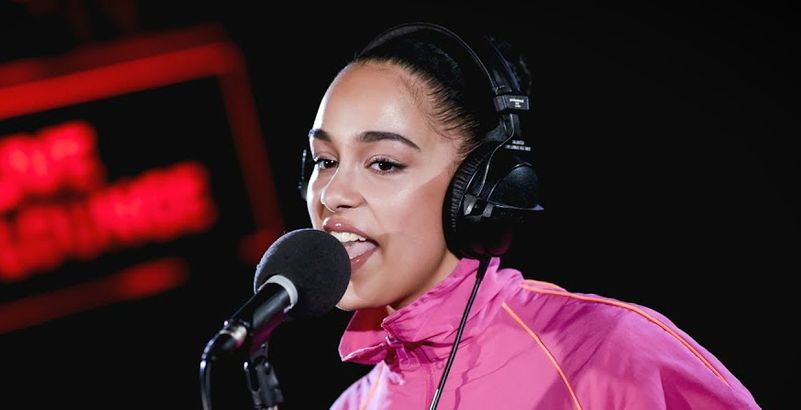Jorja Smith Cry Me A River