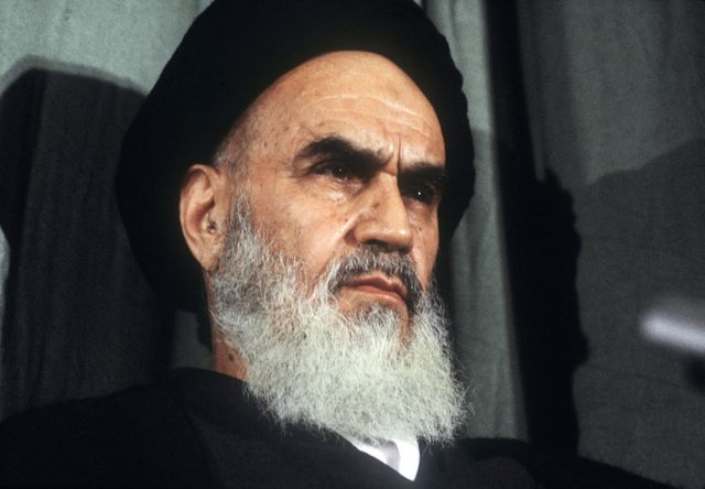 L'ayatollah Khomeini, guide de la révolution iranienne, au pouvoir entre 1979 et 1989