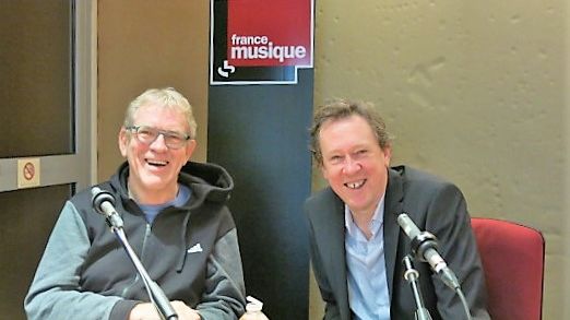 France Musique, studio 151... Dick Annegarn, auteur-compositeur-interprète & Benoît Duteurtre, producteur de l'émission (g. à d.) ©Radio France - Annick Haumier