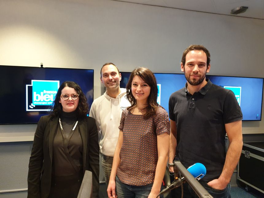 Amina Galliano d'Agrosolutions, Flora Schmitlin du programme Harmony Mondelez, Valentin Bodié agriculteur, avec Olivier Cattiaux