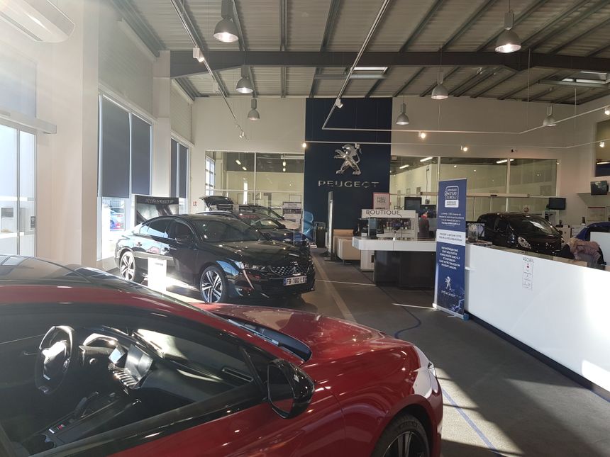 La concession Peugeot au nord de Limoges