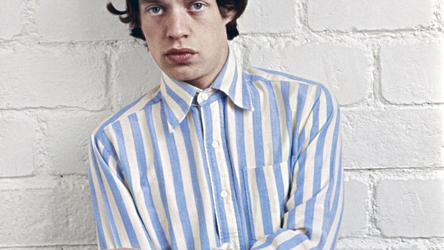 "Mick Jagger à la pomme" photographié en 1966 par Jean-Marie Périer.