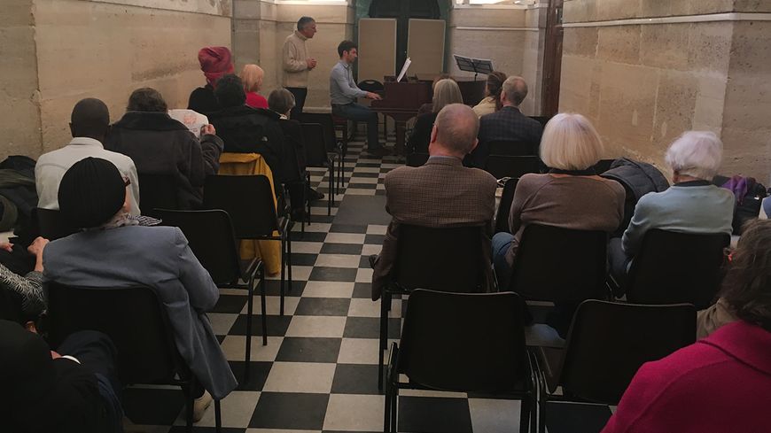 Jérémie Honnoré et Francois Castang, en concert sous l'église de la Madeleine pour Accueil Ozanam et l'association Esperanz'Arts.