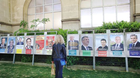 Le clivage droite-gauche tend à disparaître aujourd'hui ©Maxppp - Claude Boyer