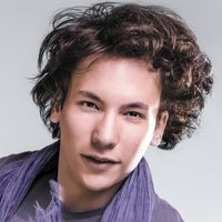 Edgar Moreau a enregistré le Concerto "Militaire" d'Offenbach et celui de Gulda pour violoncelle, vents, guitare électrique, basse et batterie avec Les Forces Majeures et Raphaël Merlin (Erato)