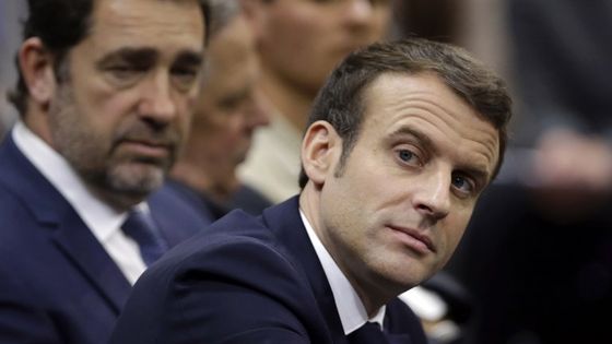 Emmanuel Macron et Christophe Castaner à Greoux-Les-Bains le 7 mars 2019 ©AFP - Claude Paris