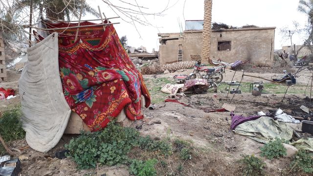 A Baghouz, dans le Nord-Est de la Syrie, les djihadistes et leurs familles ont tout abandonné dans leur reddition ou leur retraite,