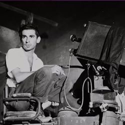 Portrait de Youssef Chahine en tournage ©Misr International Films