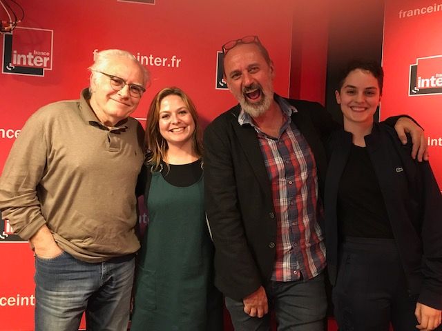 "Vous Les Femmes", de g. à d. : Albert Algoud, Constance, Daniel Morin, Noémie Merlant