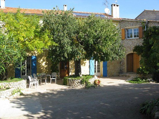 Le Gite des Figourières à Russan Saint Anastasie
