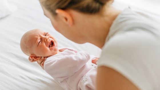 Pourquoi les bébés pleurent-ils ? ©Getty - Katie Rollings