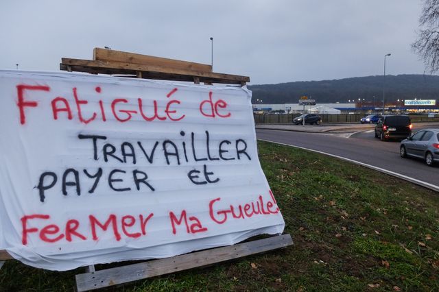 Rond-point Gilet Jaune, ZAC d'Augny dans la Meuse, mars 2019.
