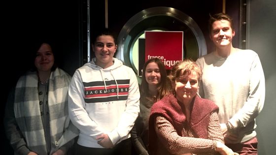 de G à D : Les 3 élèves du lycée Paul Doumer, Joel Järventausta et Anne Montaron - Jeanne Ribeau