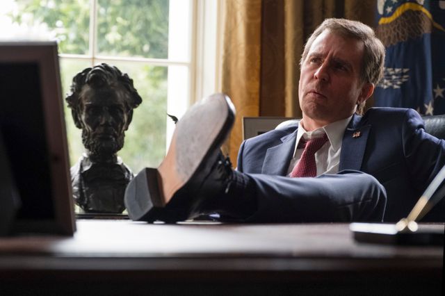 Sam Rockwell, superbe en George W Bush plus bête que nature (du moins on l'espère)
