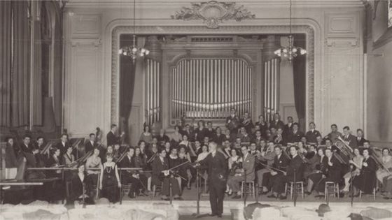 Classe d'orchestre du Conservatoire national de musique - 1929-30. Photo: L. Roosen - Gallica-BnF