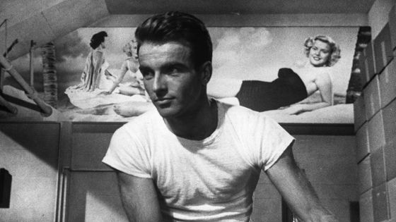 Montgomery Clift (1920-1966) dans "Une place au soleil" avec Elizabeth Taylor, de George Stevens en 1951. ©Getty - Hulton Archive/Getty Images