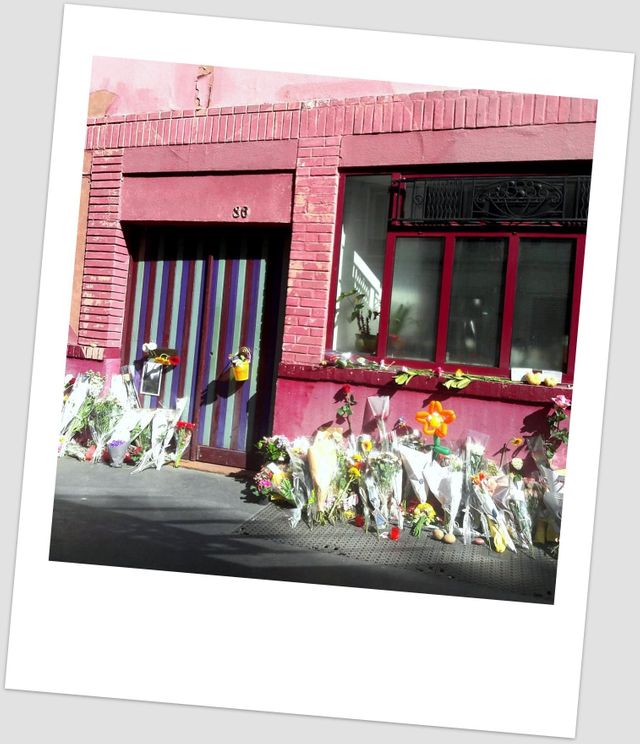 Hommage à Agnès Varda, à son domicile rue Daguerre