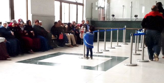 Au poste frontière de Jaber, pour les candidats au passage en Syrie, les formalités n'ont jamais été aussi simples.