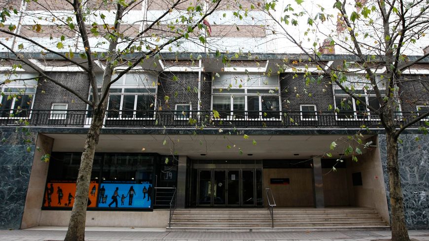 La branche médicale du University College London ouvre une filiale à Dublin – une simple boîte postale – pour sauver le financement européen de ses programmes de recherche.
