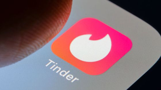 Judith Duportail publie une enquête sur Tinder, qu'elle a utilisé et décortiqué pendant 4 ans ©Getty - Thomas Trutschel