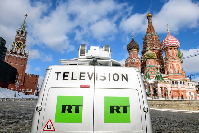 Ces médias, relativement récents en France, ont un objectif clair : montrer que les démocraties occidentales fonctionnent mal, afin de légitimer le pouvoir du président russe.